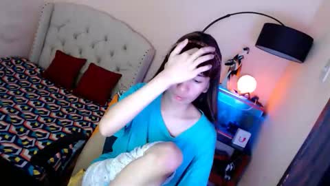 SHANTA FOX  s online show from 10/16/25, 04:41