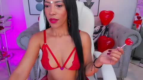 Shantall wills online show from 02/14/25, 08:26