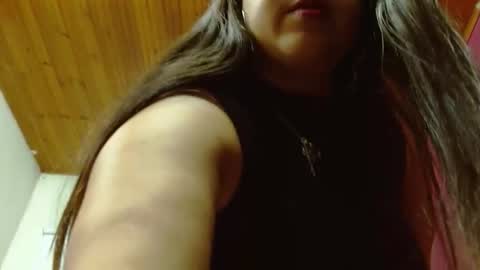 Snapshot of shara_beauty chatting on 05/16/26, 11:03 shara_beauty online show from 05/16/26, 11:03
