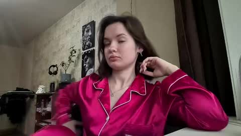 Nika online show from 05/04/26, 10:28