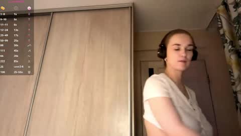 Snapshot of sharitaklemme chatting on 05/25/26, 02:34 Coraline online show from 05/25/26, 02:34