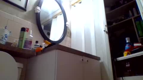 Snapshot of sharko681us chatting on 12/16/24, 05:49 Bill online show from 12/16/24, 05:49