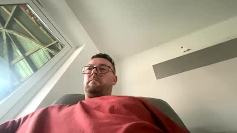 Snapshot of sharksboy16 chatting on 12/31/24, 08:59 Sharksboy online show from 12/31/24, 08:59