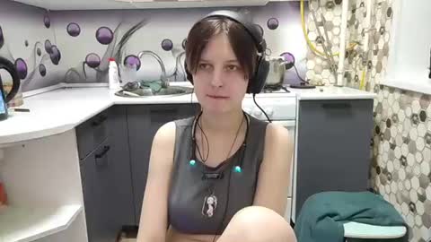 Snapshot of sharleenyodis chatting on 07/04/26, 05:19 Sara online show from 07/04/26, 05:19