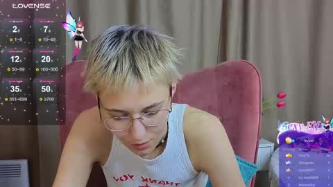 Snapshot of sharli_rose chatting on 03/08/25, 03:35 Sharli online show from 03/08/25, 03:35