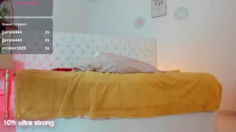 Snapshot of sharlot_evans_ chatting on 12/05/25, 05:20 Sharlot online show from 12/05/25, 05:20
