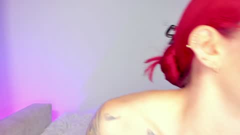 Hi fiends ---- I usually start online from Monday to Friday from 1000 am Saturdays and Sundays at 600 am Colombia time online show from 02/08/25, 12:06