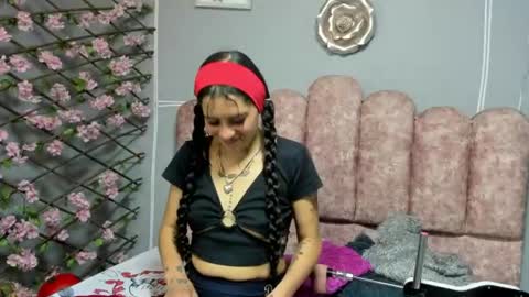 sharlotsh1 online show from 07/11/26, 05:10