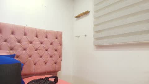 Sharlott online show from 01/05/25, 11:59