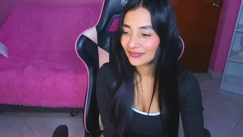 Snapshot of sharlott_pamela chatting on 04/18/26, 10:32 Pamela online show from 04/18/26, 10:32