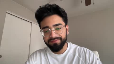 Snapshot of sharmaaditya7253 chatting on 12/19/25, 06:15 sharmaaditya7253 online show from 12/19/25, 06:15