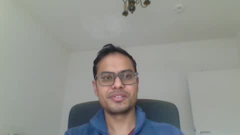 Snapshot of sharmamanxyz chatting on 02/21/25, 10:17 sharmamanxyz online show from 02/21/25, 10:17