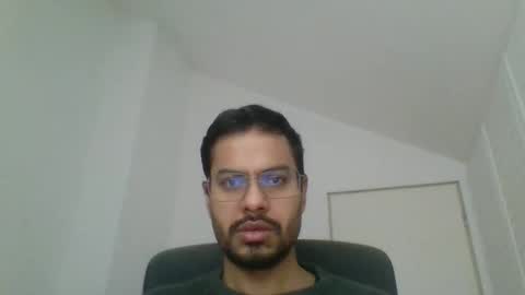 Snapshot of sharmamanxyz chatting on 12/16/25, 08:08 sharmamanxyz online show from 12/16/25, 08:08