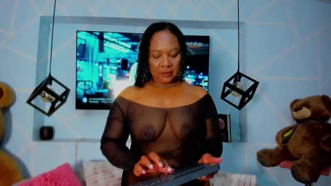 Sharon Noa online show from 03/19/26, 11:36