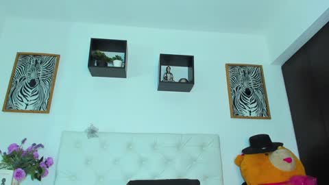 Snapshot of sharon_smiith_ chatting on 01/24/25, 10:41 sharon_smiith_ online show from 01/24/25, 10:41