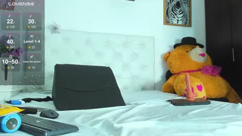 Snapshot of sharon_smiith_ chatting on 01/26/25, 03:48 sharon_smiith_ online show from 01/26/25, 03:48