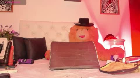 Snapshot of sharon_smiith_ chatting on 10/05/25, 02:54 sharon_smiith_ online show from 10/05/25, 02:54