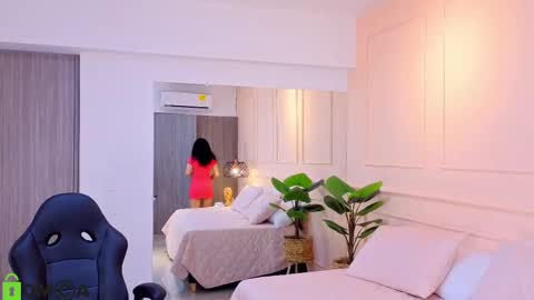 Sharon online show from 11/13/25, 03:49