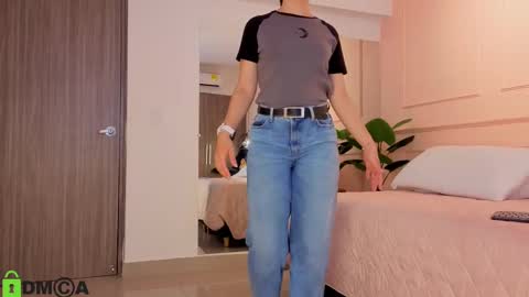 Sharon online show from 11/21/25, 03:49