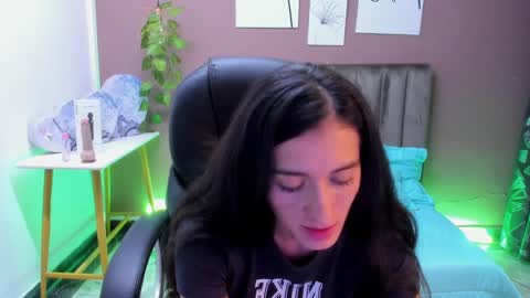 Sharon online show from 02/02/25, 05:42