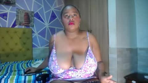 Snapshot of sharonx_morex chatting on 04/12/26, 08:25 sharonx_morex online show from 04/12/26, 08:25