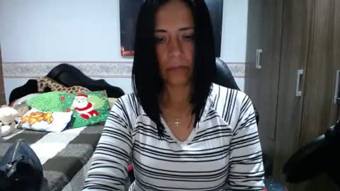 Snapshot of sharoon__cherry_ chatting on 07/01/26, 11:01 sharon online show from 07/01/26, 11:01