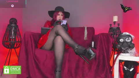 Snapshot of sharoon_gold chatting on 11/08/25, 04:56 Your mistress Sharon online show from 11/08/25, 04:56