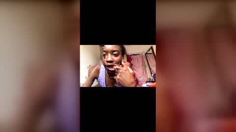 Snapshot of sharooncutee chatting on 02/12/26, 08:48 online show from 02/12/26, 08:48