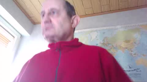 Snapshot of sharpshoder chatting on 12/04/25, 11:52 Peter online show from 12/04/25, 11:52