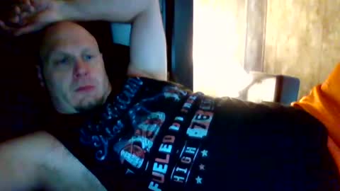 Snapshot of shaun_hatcher31 chatting on 06/14/26, 07:05 shaun_hatcher31 online show from 06/14/26, 07:05