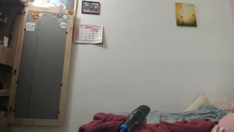 Snapshot of shauneefoxx_ chatting on 04/05/26, 12:13 shauneefoxx_ online show from 04/05/26, 12:13