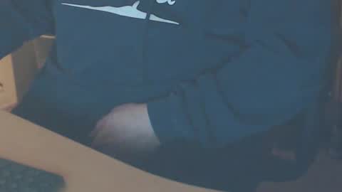 Snapshot of shaved164 chatting on 02/13/25, 06:48 Frans online show from 02/13/25, 06:48