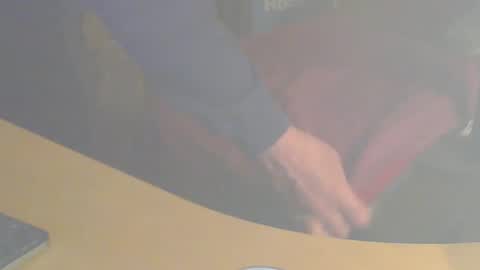 Snapshot of shaved164 chatting on 02/14/25, 10:58 Frans online show from 02/14/25, 10:58