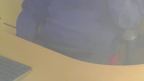 Snapshot of shaved164 chatting on 02/16/25, 09:16 Frans online show from 02/16/25, 09:16