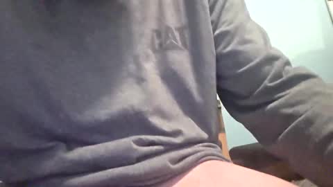 Snapshot of shawn710420 chatting on 03/18/26, 06:05 shawn710420 online show from 03/18/26, 06:05