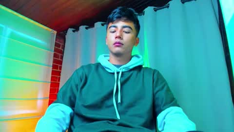 Snapshot of shawn__sanderson chatting on 01/10/26, 11:34 Shawn online show from 01/10/26, 11:34