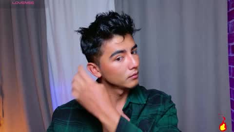 Snapshot of shawn__sanderson chatting on 03/25/26, 11:16 Shawn online show from 03/25/26, 11:16