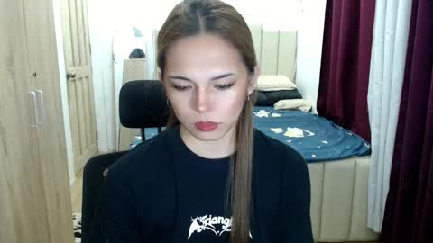 Snapshot of shawntel_cutiee chatting on 10/03/25, 02:08 shawniee 3 online show from 10/03/25, 02:08