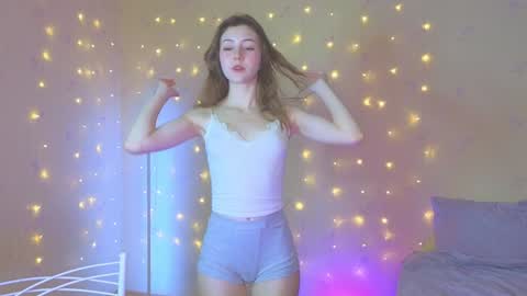 Snapshot of shawty_girl_ chatting on 12/07/24, 10:34 Sonya online show from 12/07/24, 10:34