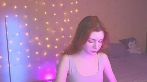 Snapshot of shawty_girl_ chatting on 12/25/24, 03:06 Sonya online show from 12/25/24, 03:06