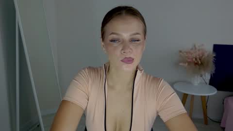 Sue online show from 11/01/25, 11:34