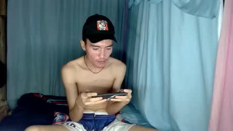 Snapshot of shayato_xyz chatting on 03/25/26, 05:19 eryx online show from 03/25/26, 05:19