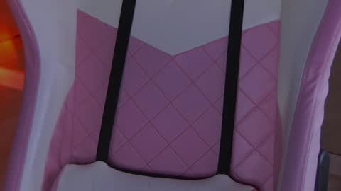 Snapshot of shayblonde chatting on 01/04/25, 12:05 shayblonde online show from 01/04/25, 12:05