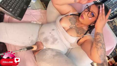 INDEPENDENT MODEL  ITS JUST YOU  ME online show from 03/08/25, 08:22