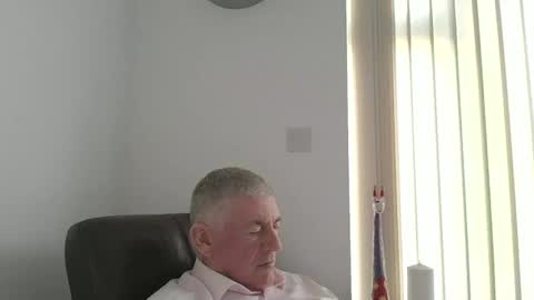 Snapshot of she52 chatting on 03/10/26, 01:38 she52 online show from 03/10/26, 01:38