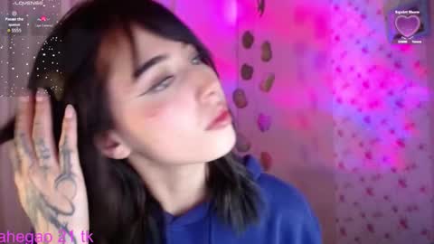 Snapshot of she_alice chatting on 03/17/26, 08:06 she_alice online show from 03/17/26, 08:06