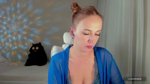 she_wolf1 online show from 04/29/26, 02:21