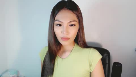 Snapshot of shealana69 chatting on 09/08/25, 02:16 MY IG Shealana69 online show from 09/08/25, 02:16