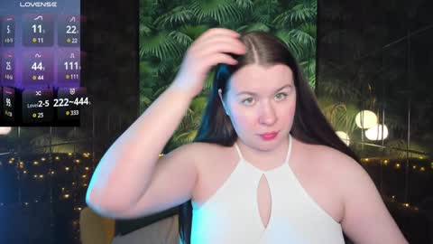 Snapshot of shedar_pretty chatting on 12/26/24, 12:16 Shedar online show from 12/26/24, 12:16