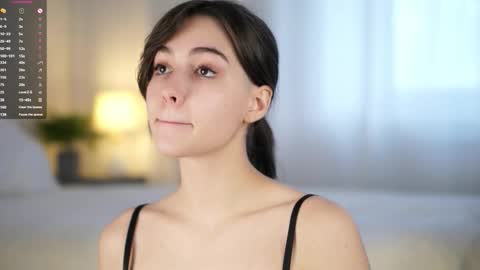 Tessa online show from 11/03/25, 02:35